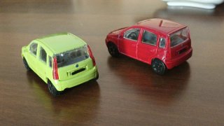 Fiat Panda Burago 1/43 Verde/Rosso