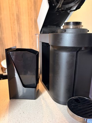 Cafetera Nespresso Vertuo Lattissima