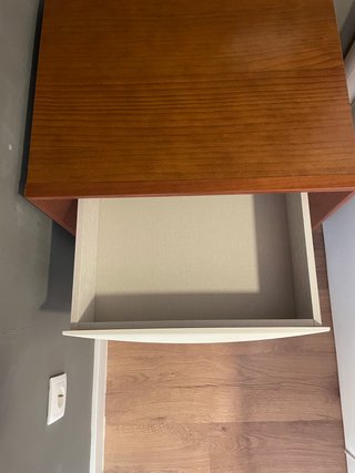 Mesitas de noche de diseño, impecables