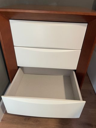 Mesitas de noche de diseño, impecables