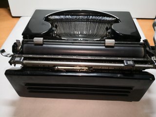 Hispano Olivetti Studio 46 Máquina Escribir