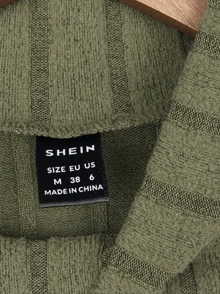 Top canalé verde caqui SHEIN talla M
