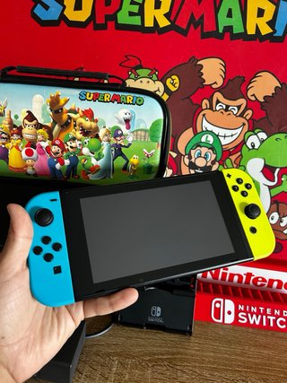 Nintendo Switch perfecto estado + accesorios