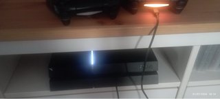 PS4 con 2 mandos y 13 juegos