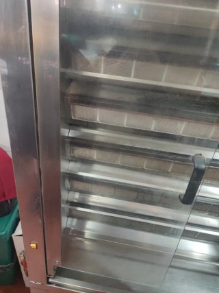 Asador de pollos poco uso