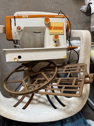 Máquina de coser Alfa Superautomática