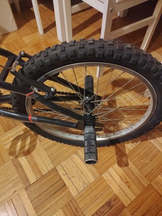 Bicicleta BMX Arena 145