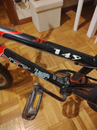 Bicicleta BMX Arena 145