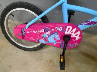 Bicicleta infantil Decathlon 16 azul y rosa
