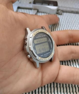 Reloj Casio Alarm Chrono Data Bank 100M