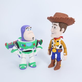 Figura Woody Toy Story 3D estilo crochet