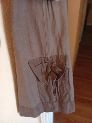 Vestido marrón con flores