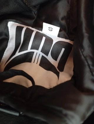 Chaqueta Talla S y Pantalón Talla L