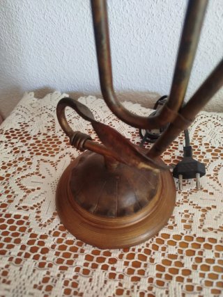 Lámpara de forja decorativa