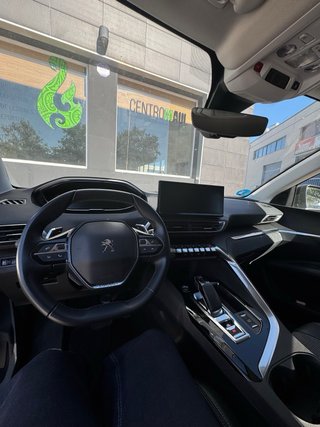 Peugeot 3008 2022