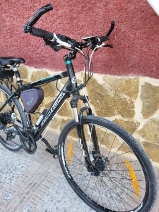 Bicicleta Eléctrica Claude Butler Explorer 700