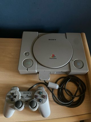 Consola PlayStation 1 Sony + Mando y Memoria