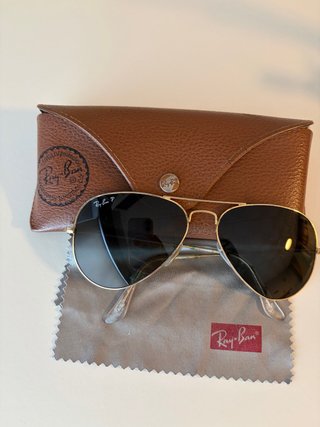 Gafas de Sol Ray-Ban Aviator polarizadas.