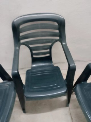 Mesa plegable con 5 sillas