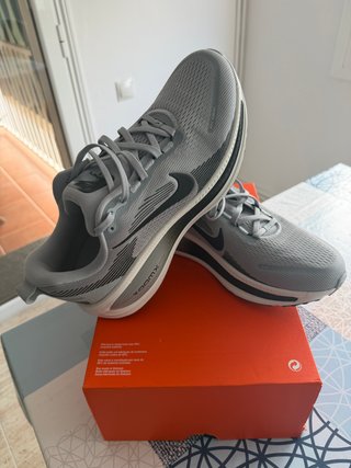 Nike Vomero 18 Talla 45.5 Nuevas a estrenar