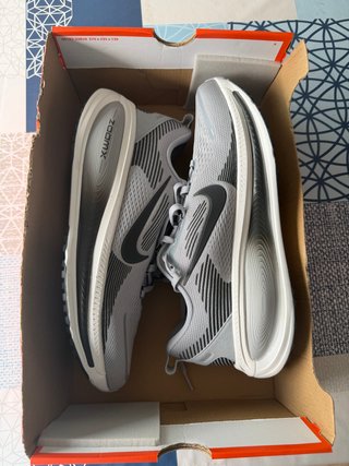 Nike Vomero 18 Talla 45.5 Nuevas a estrenar