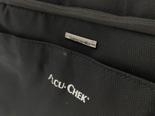 E1811828-0    Maleta Viaje Samsonite Accu Check