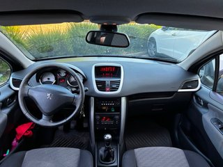 Peugeot 207 2010