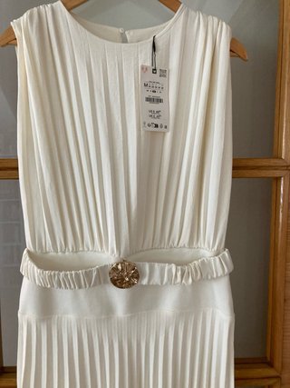 Vestido Zara plisado blanco Talla M