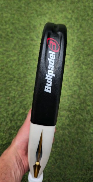 Pala Padel Bullpadel Pearl Bea González