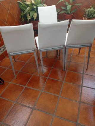 Juego de 4 sillas de cocina blancas