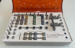 Caja quirúrgica de implantes BioHorizons Internal