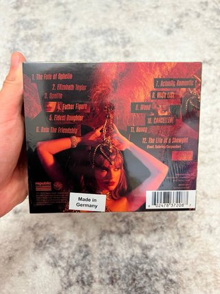 CD Deluxe The Life of a Showgirl
