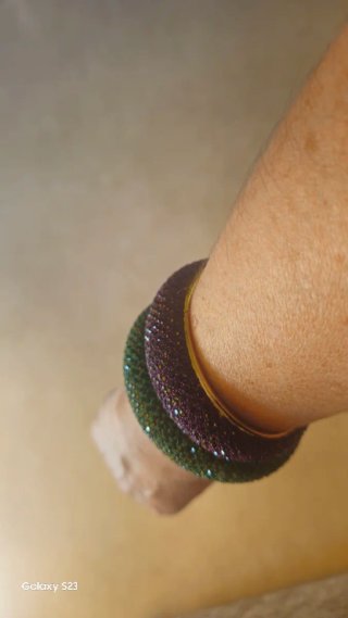 Bracciale donna oro e verde e viola con strass