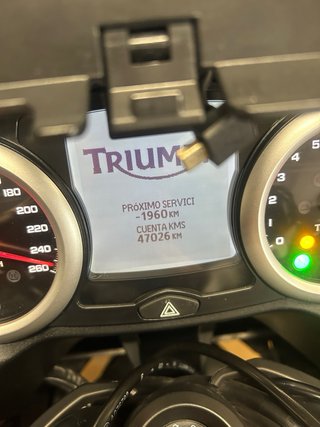 Triumph Trophy 1200 SE Negra