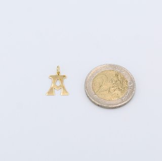 Colgante de oro de 18k. Peso: 0.37 gr.