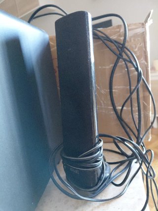 Altavoces Hercules Negros