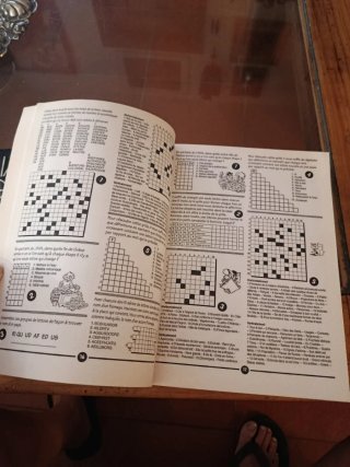 Mots croisés et autres jeux de mots plus de 800...