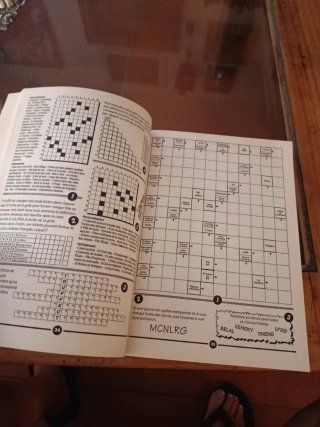 Mots croisés et autres jeux de mots plus de 800...