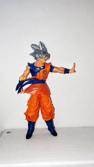 Figura Goku Ultra Instinto
