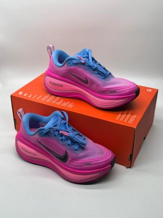 Nike Vomero Plus ZoomX, Talla 39, Nuevas