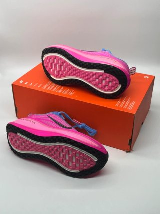 Nike Vomero Plus ZoomX, Talla 39, Nuevas