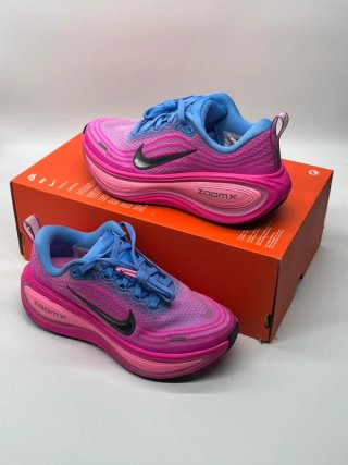 Nike Vomero Plus ZoomX, Talla 39, Nuevas