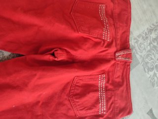 Pantalón rojo Caipira talla 42