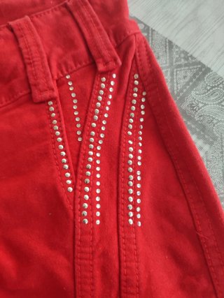 Pantalón rojo Caipira talla 42