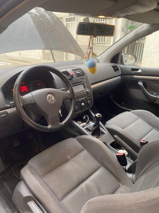 Volkswagen Golf 2004