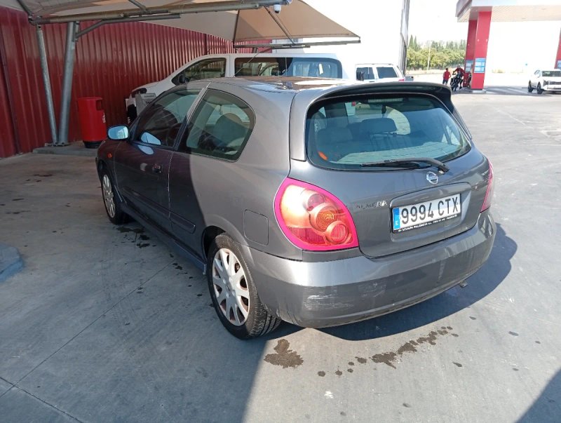 Nissan Almera 2004 - foto 1
