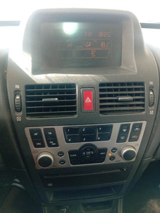 Nissan Almera 2004