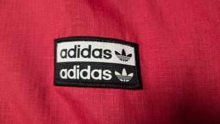 Cortavientos Adidas Rojo Talla S Valorado en 90 €