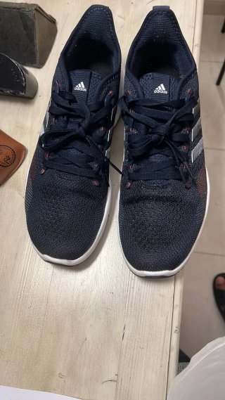 Zapatillas deportivas Adidas negras y rosas