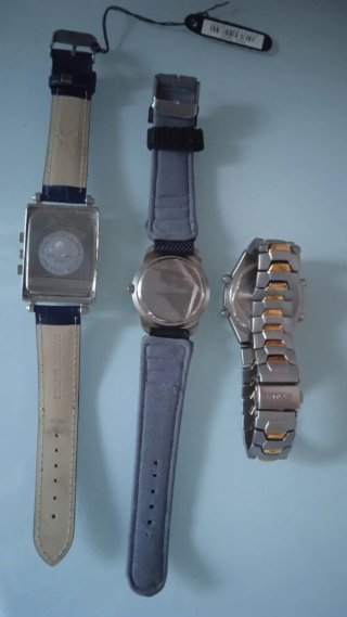 Lote 3 Orologi da uomo NUOVI